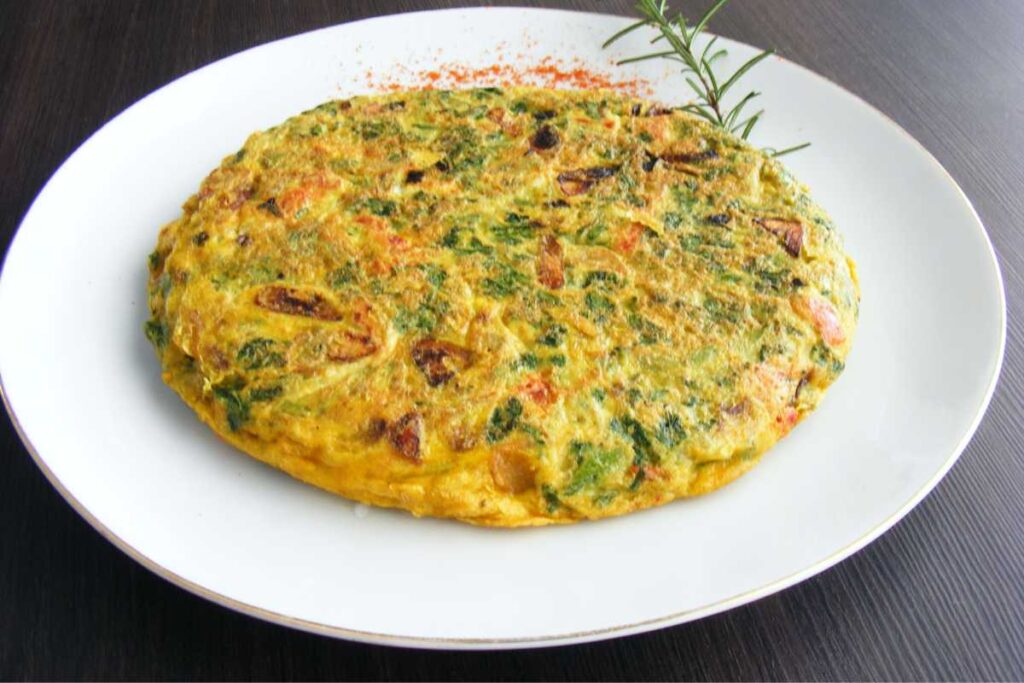 Receita para o café da manha: Prato com Omelete